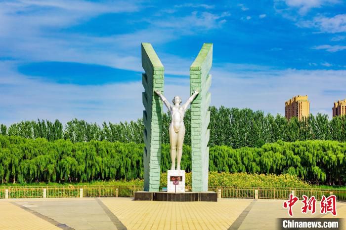 宁夏大学凌云广场一景。　宁夏大学供图
