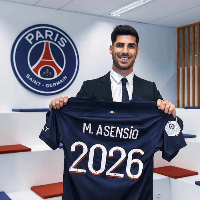 阿辛斯奧跟巴黎聖日耳門簽約至 2026年。網上圖片 ＠PSG Tweeter