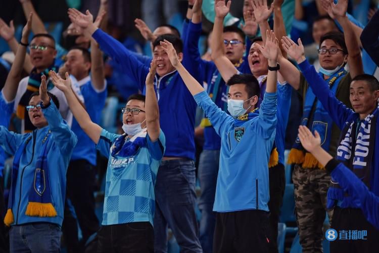 支云vs亚泰的比赛现场涌入13850名观众，支云官方：感谢有你！