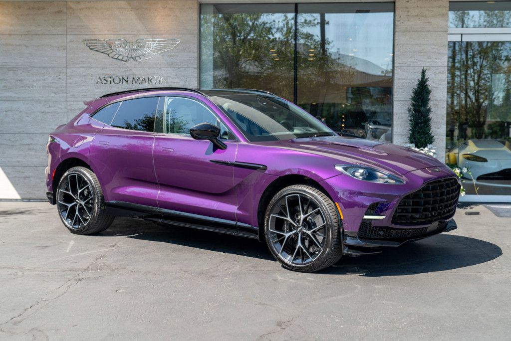 傳聞中尼馬要求的同款Aston Martin。網上圖片