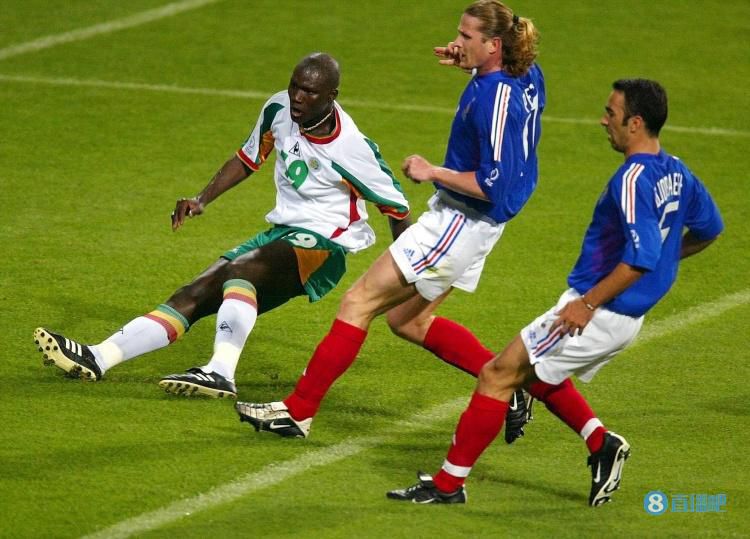 2002年世界杯揭幕战，塞内加尔1-0法国