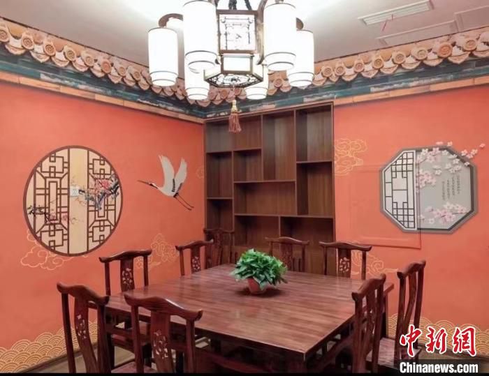 图为王思文经营的剧本杀馆。　受访人供图