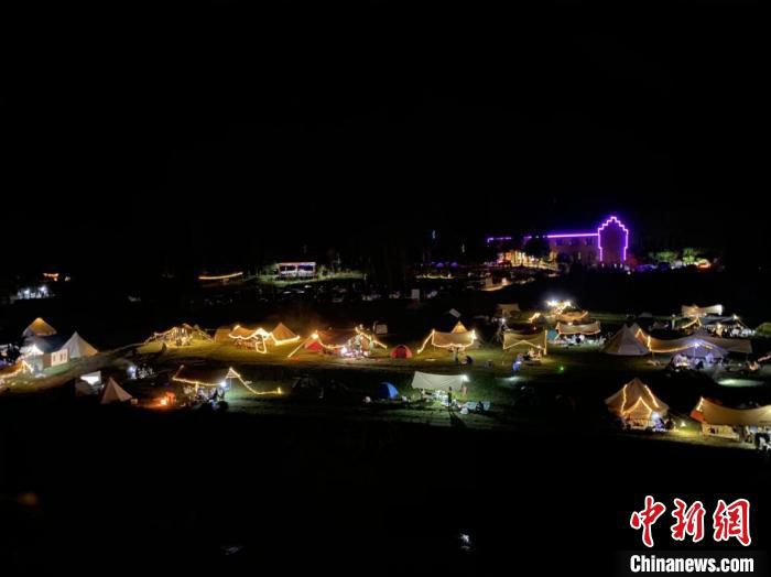 露营成为夏阳村乡村旅游的新业态 吴建勋 摄