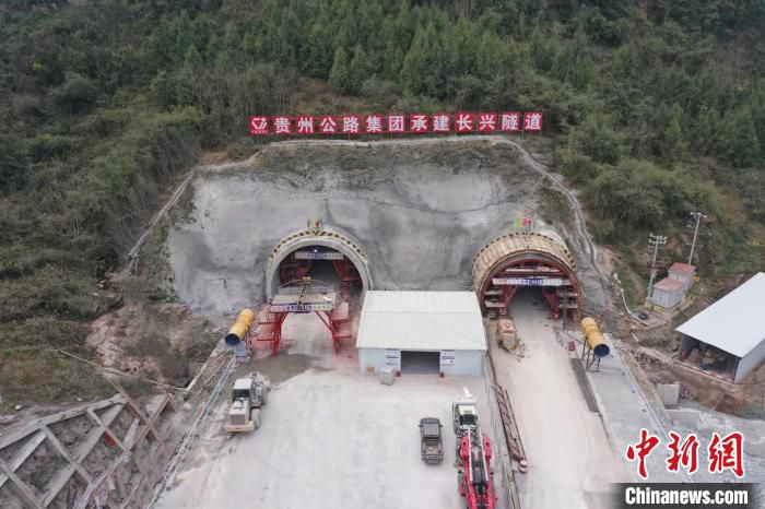 图为长兴隧道外观。　重庆高速巫云开建设有限公司供图