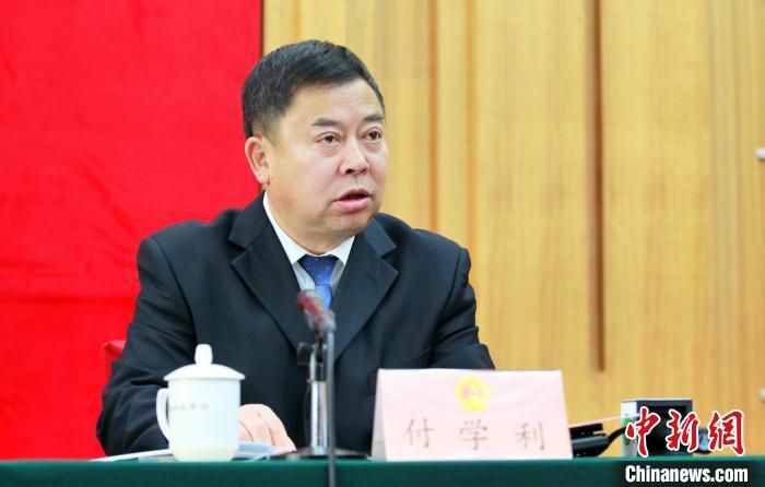 图为青海省乡村振兴局副局长付学利作乡村振兴工作相关介绍。　祁增蓓 摄