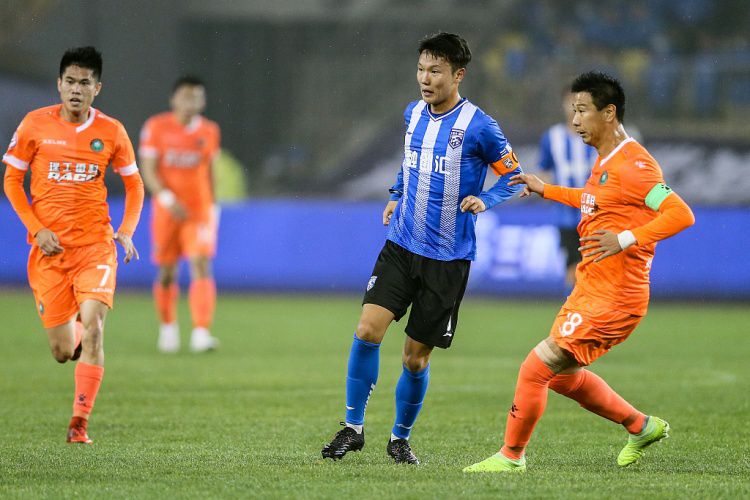 武汉足球有望迎来前所未有的新格局：历史上首次拥有两支中超球队