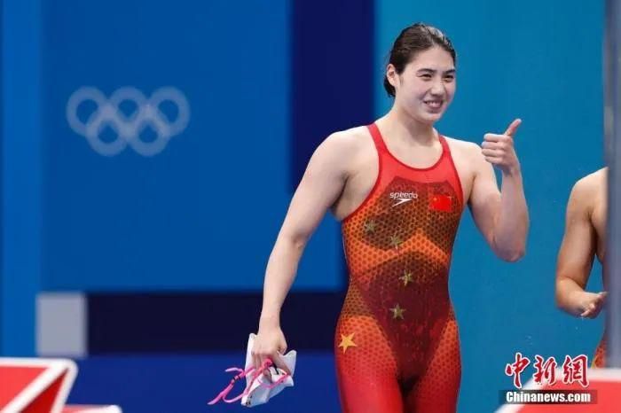 张雨霏在东京奥运会女子200米蝶泳夺得冠军。中新社记者 富田 摄
