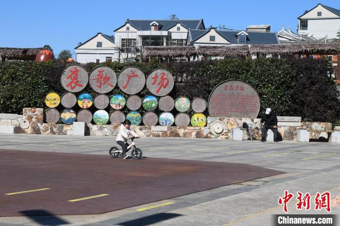厦门军营村平均海拔近千米，是特区不多见的“高山村”。　王东明 摄