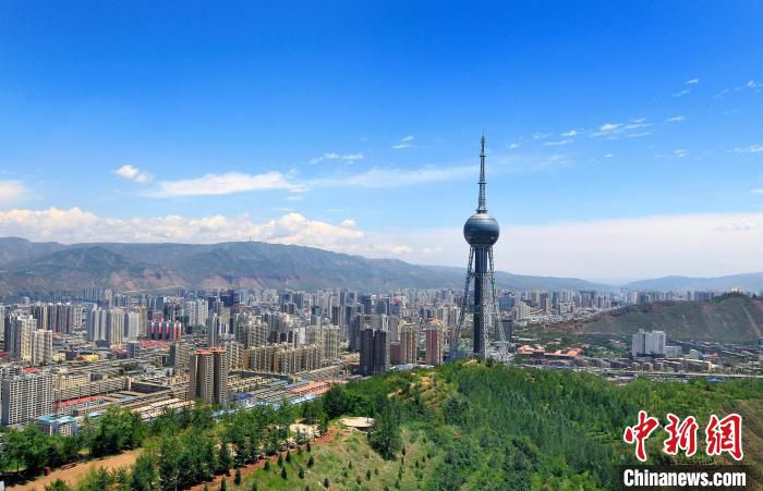 图为西宁市城西区一隅。(资料图) 黎晓刚 摄