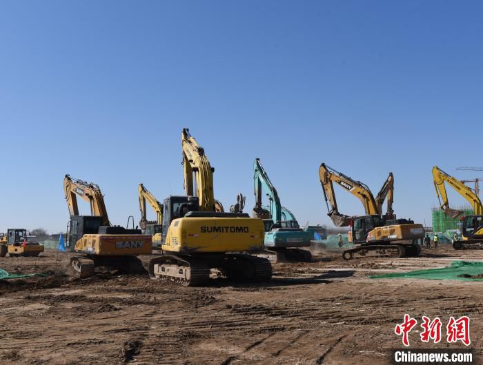 图为项目施工现场。　刘娟 摄