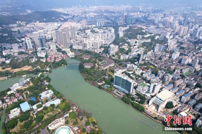 图为航拍福建省福州市城区。(无人机照片) 中新社记者 王东明 摄