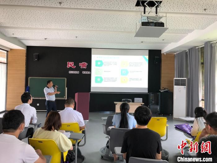 培训课堂 阜溪街道供图