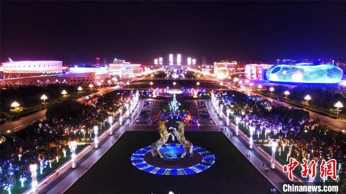 图为康巴什夜景。(资料图) 康巴什区政府供图