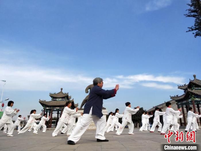 资料图：武术在中国拥有广泛群众基础 赵明 摄