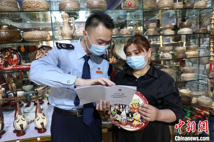 在包括税收优惠政策在内的各类政策扶持下，团城经济蓬勃发展。　韩佳佳 摄