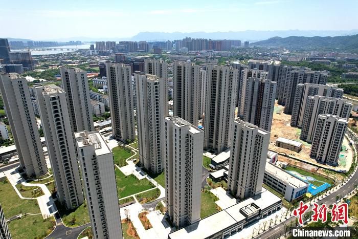 资料图为福州一正在建设中的新楼盘。中新社记者 王东明 摄