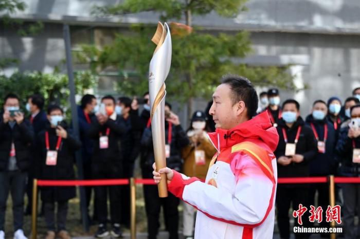 3月2日，北京2022年冬残奥会火种采集仪式在中国盲文图书馆举行，采集“希望之火”。 中新社记者 张兴龙 摄