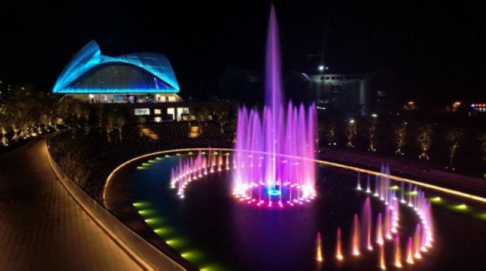 贵阳饮马湖公园夜景实拍图