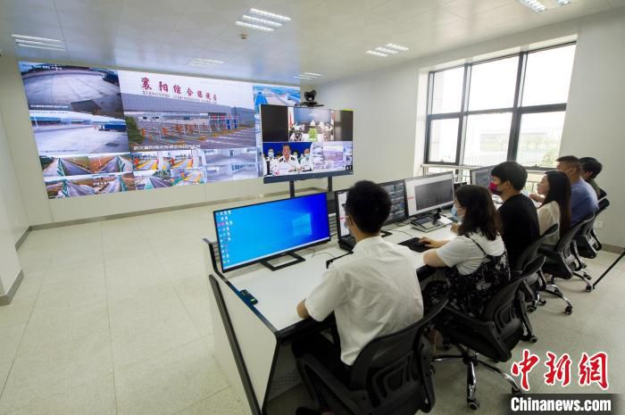 “云验收”襄阳会场 李旭晖 摄