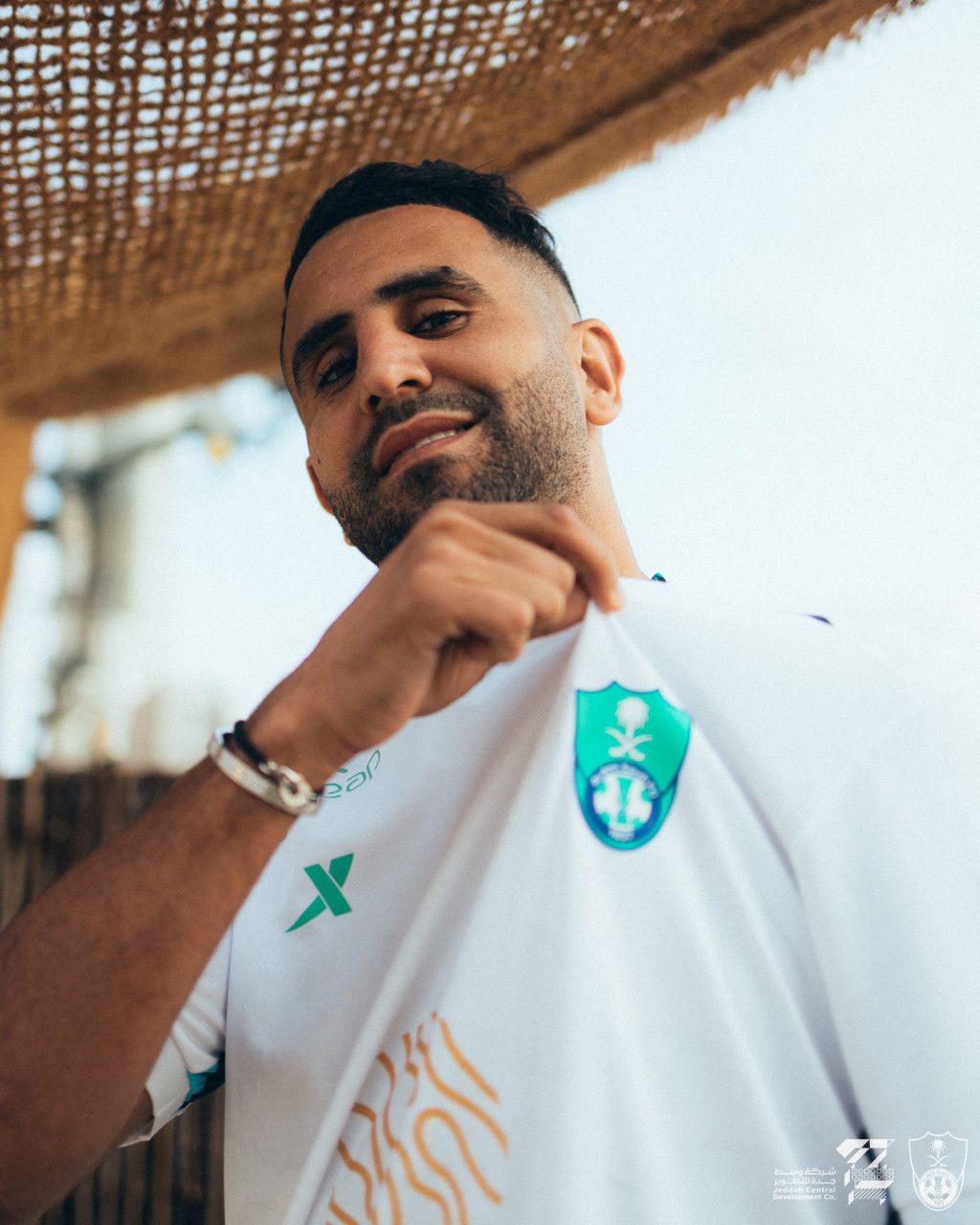 曼城和艾阿里（Al-Ahli）昨日一同宣布阿爾及利亞翼鋒馬列斯（Riyad Mahrez）投身沙特聯賽。網上圖片