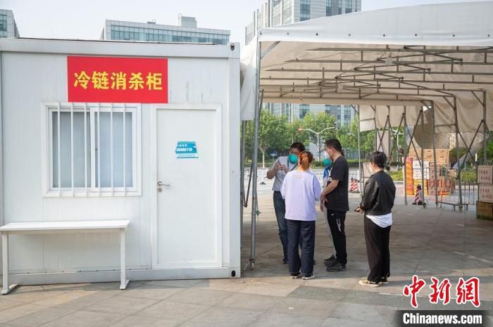 上海第二工业大学自主设计建立集中式冷链物品消杀站 。　上海第二工业大学 摄