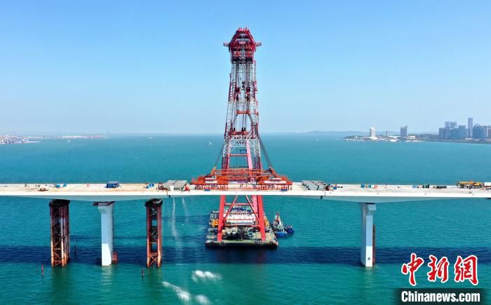 翔安大桥建成后，将进一步完善海西经济区路网和厦门市城市路网。　眭文飞 摄