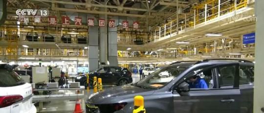 上海临港新片区工业企业已复工复产290家 100个在建项目复工