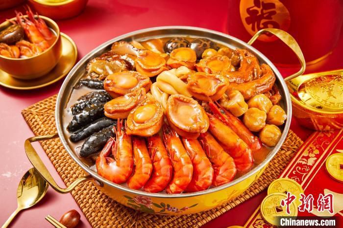 资料图：叮咚买菜上线50多道地方特色菜系 叮咚买菜供图