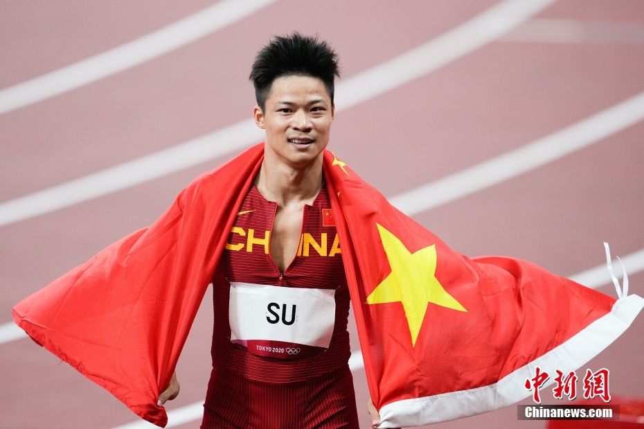 资料图：在东京奥运会男子百米决赛中，中国选手苏炳添以9.98秒的成绩获得第六名