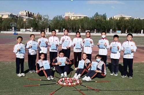 河北省张家口市张北县北晨路小学门球队 图片来源：中国门球协会