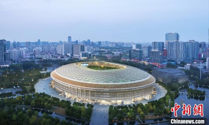 “新工体”近景鸟瞰效果图。　中赫工体供图