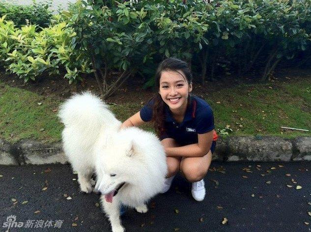 体坛花边：越南19岁美女拳击手黎颜性感私照 19岁早已身家过亿