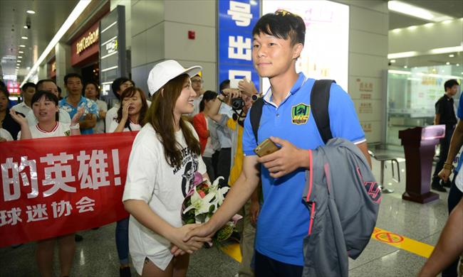博彩资讯：足坛最美女老板文筱婷聪慧甜美 不排除和球员恋爱