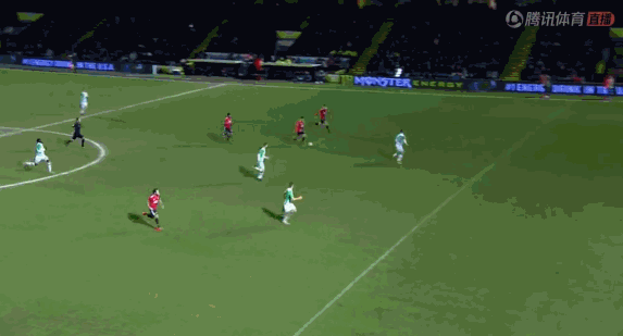 足总杯-曼联4-0英乙球队晋级 桑神首秀造两球