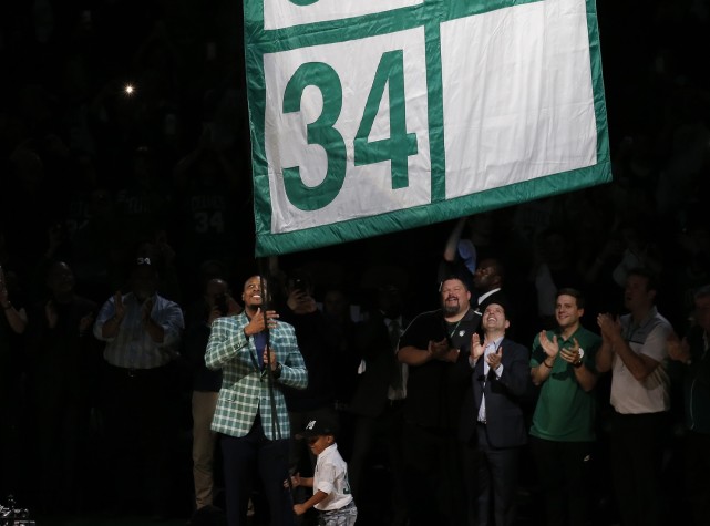 12日综述：骑士大胜凯尔特人 雷霆送灰熊六连败