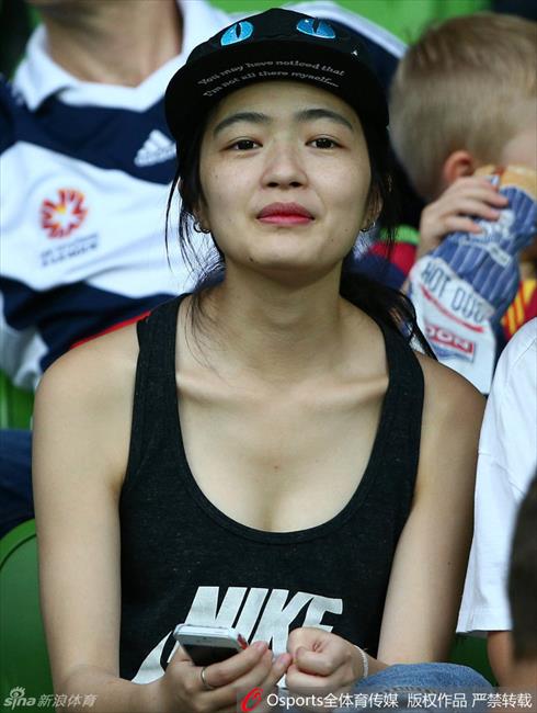 玩球花边：赛场上的上港女球迷大盘点 为亚冠助威预热