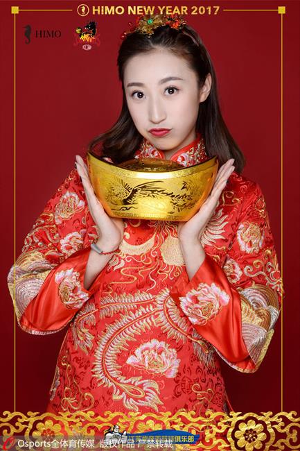 玩球画报：江苏男篮啦啦宝贝新春拜年写真 俏皮可爱盛装迎新年