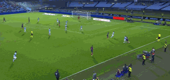 玩球赛报：西甲-巴萨半场丢3球3-4负 内少破门皮克两球