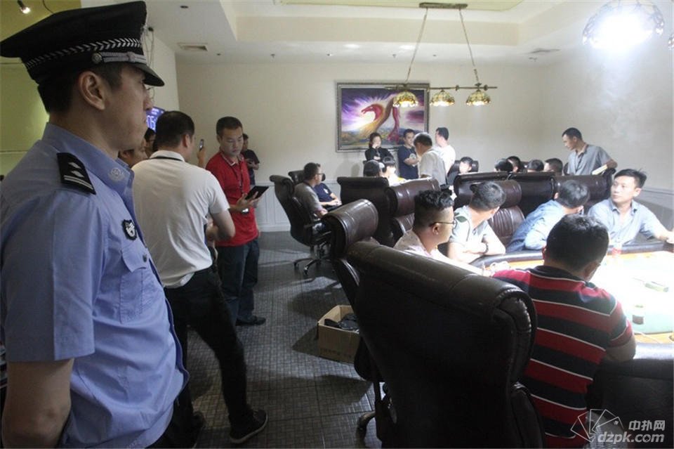 玩球头条：深圳警方派出卧底破涉案金额600万德州扑克赌博案