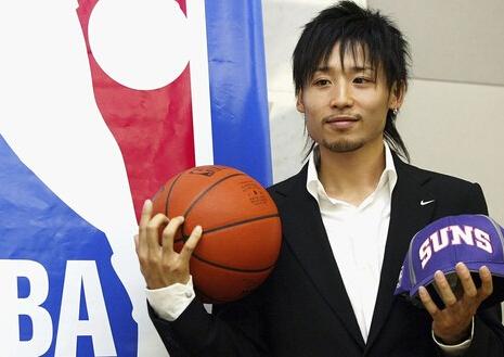 玩球资讯：灌篮高手真人版？日本新星成四强赛亚洲第一人