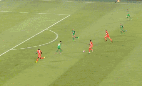 玩球赛报：蒙妞点杀！10人鲁能2-1国安 御林军遭5战首败