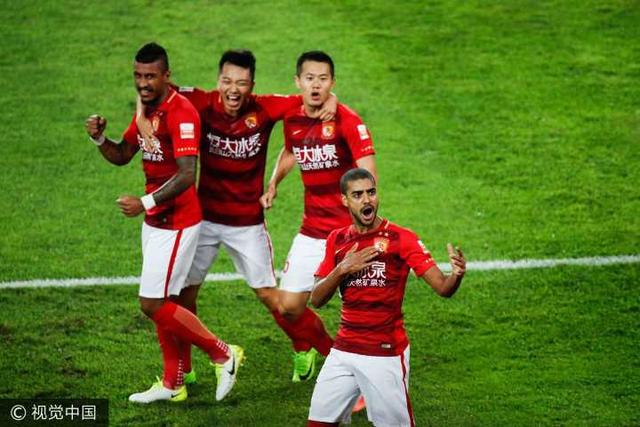玩球赛报：恒大2-1苏宁继续领跑 阿兰献两球李学鹏染红