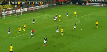 玩球赛报：多特2-1克拉斯诺，朴柱昊头球绝杀