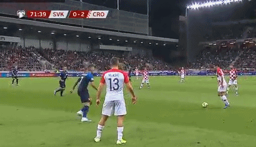 佩特科维奇进球，3-0