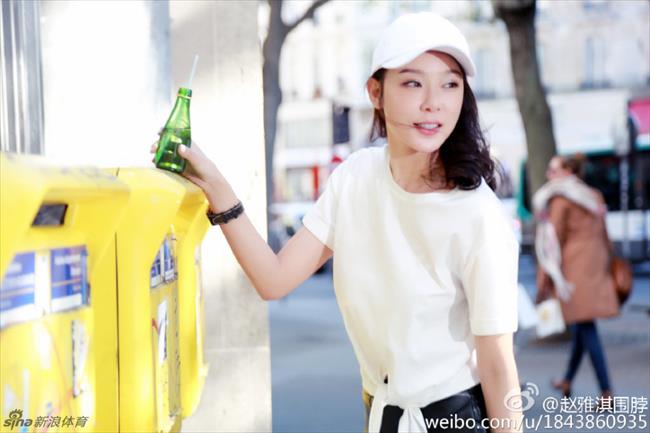 博彩花边：林丹出轨嫩模赵雅琪私照曝光 肤白貌美上围傲人