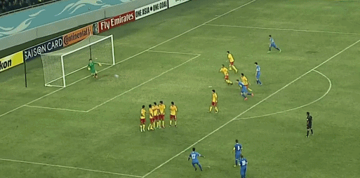 玩球头条：国足0-2乌兹4轮仅取1分 门框屡救险难阻落败