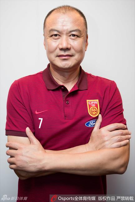 体育花边：中国女足最新官方照出炉 女足即将征战阿尔加夫杯
