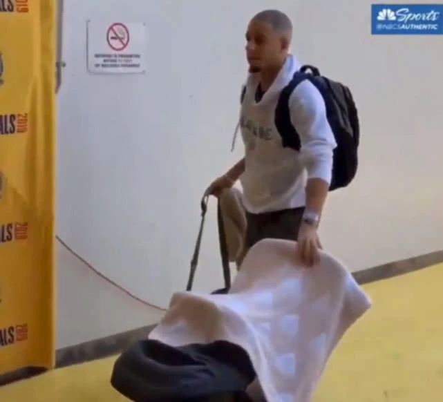 NBA总决赛G3发生了啥？詹皇单核带队有多难 库里体会到了