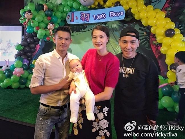 玩球资讯：挽回形象!林丹为儿子办百日宴 与谢杏芳幸福同框