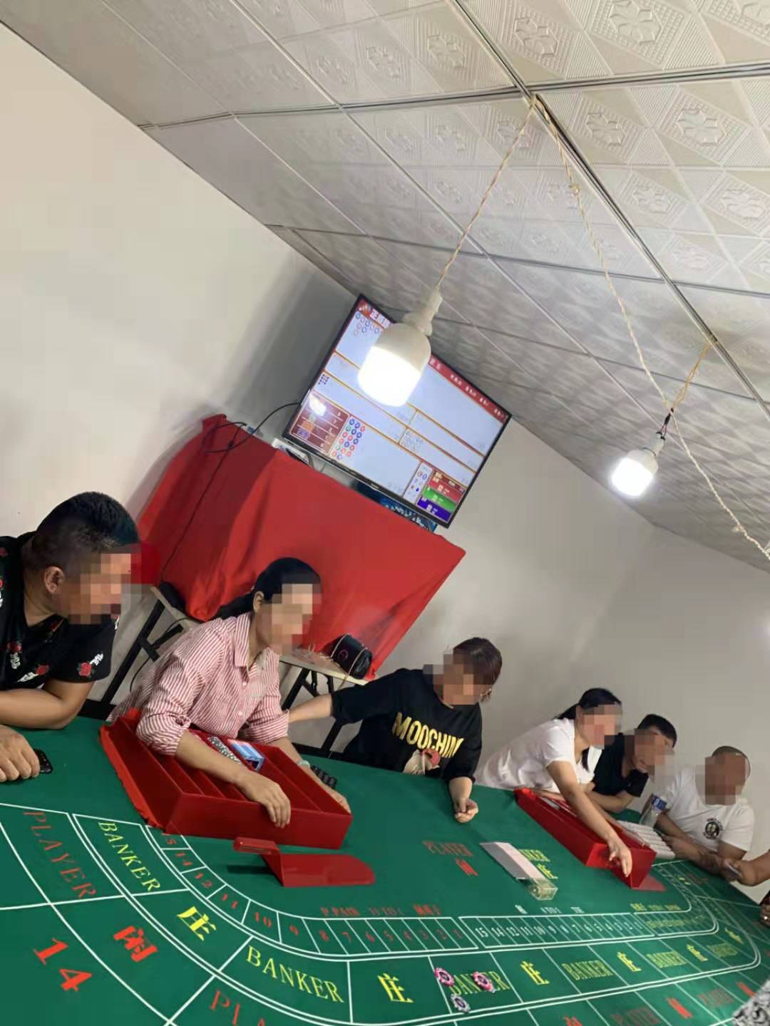 新京报记者暗访北京地下赌场：一场押注过百万
